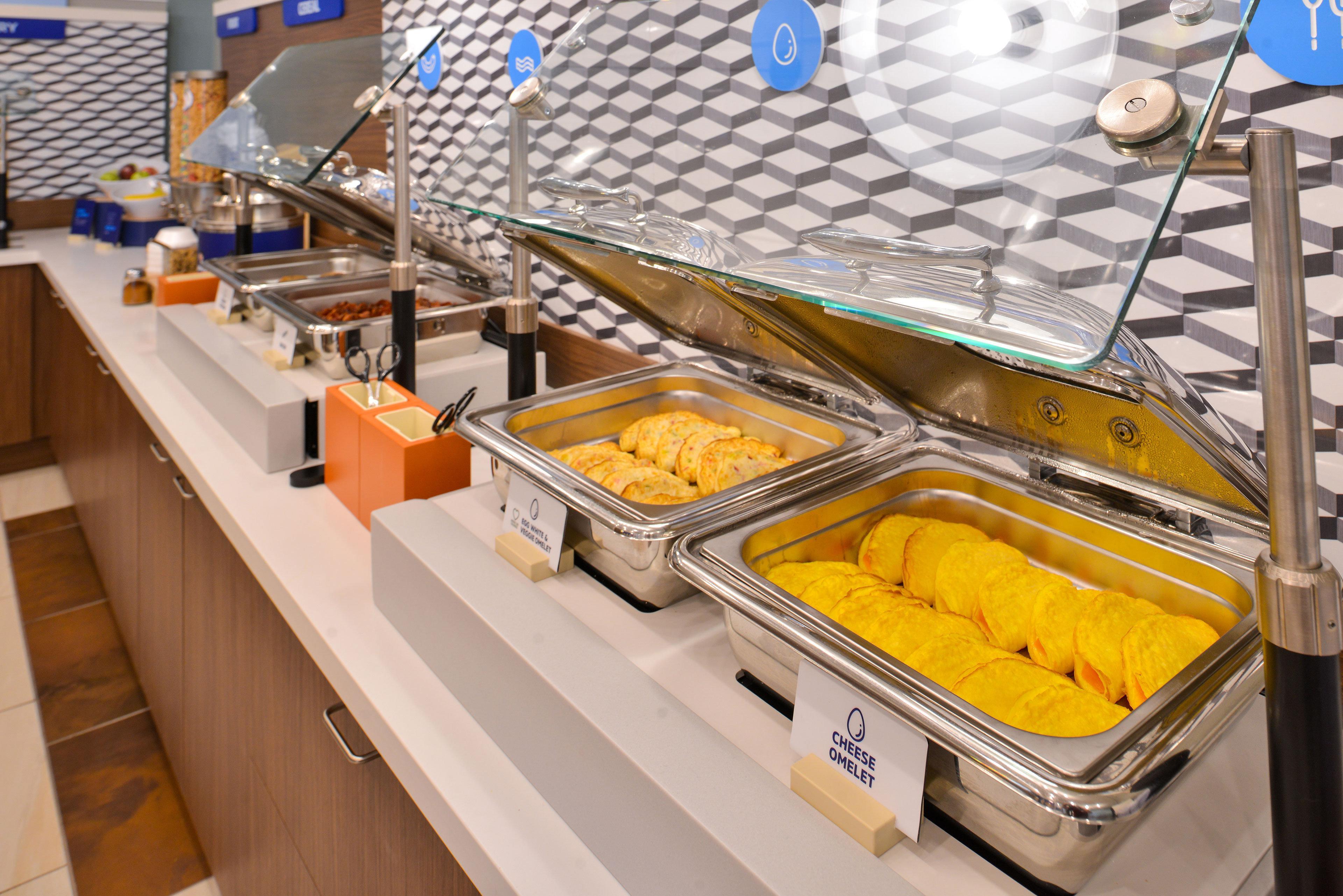Holiday Inn Express Pratt By Ihg Exteriér fotografie